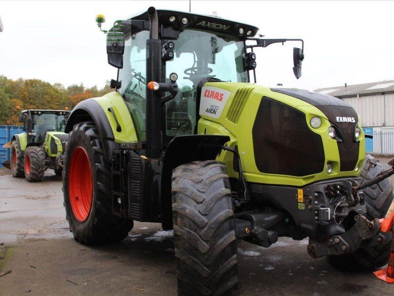 Claas AXION 800