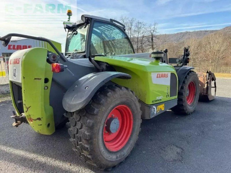 Claas scorpion 7030