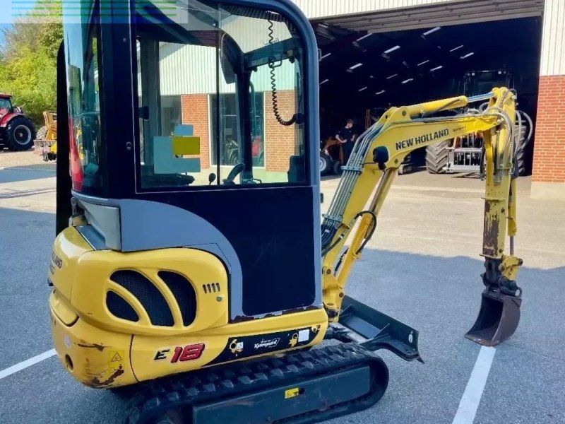 New Holland e 18 c