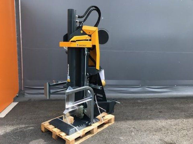 Uniforest Titanium 27CD Zapfwelle 26to