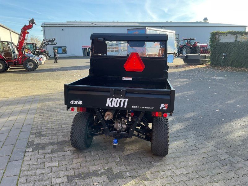Kioti K9 2400