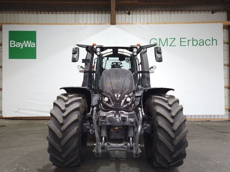 Valtra Q305