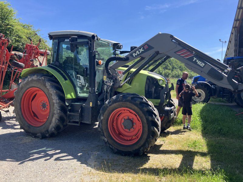Claas Arion 440