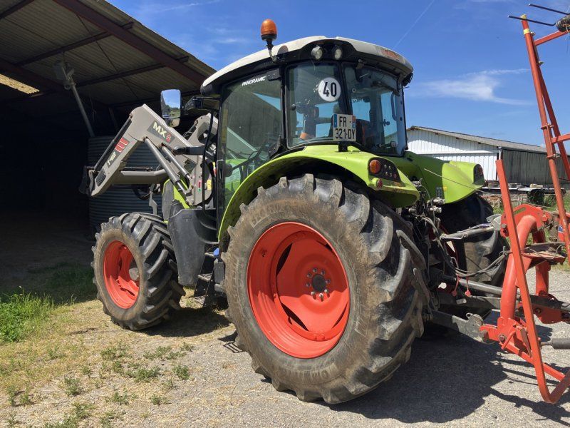 Claas Arion 440