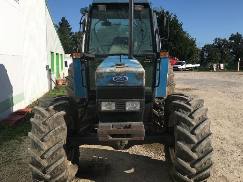 New Holland 6640