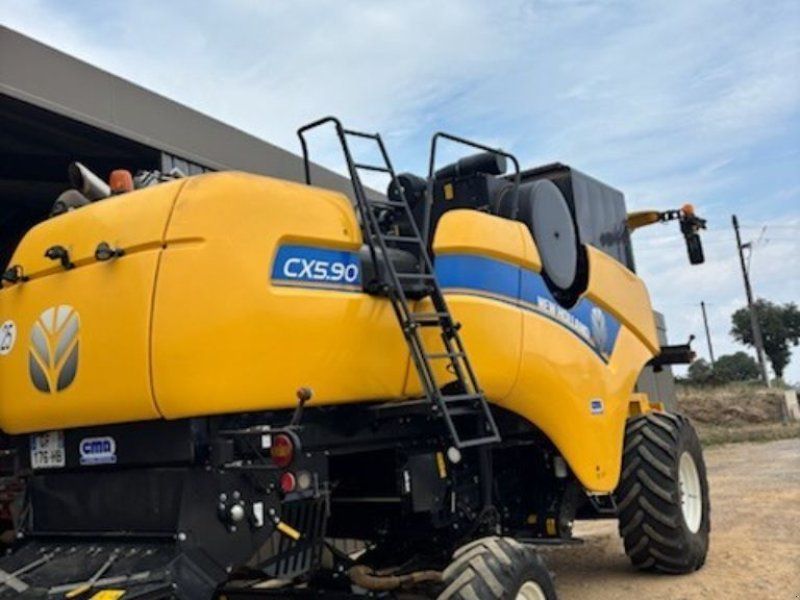 New Holland CX 5090 ETROITE HILLSIDE