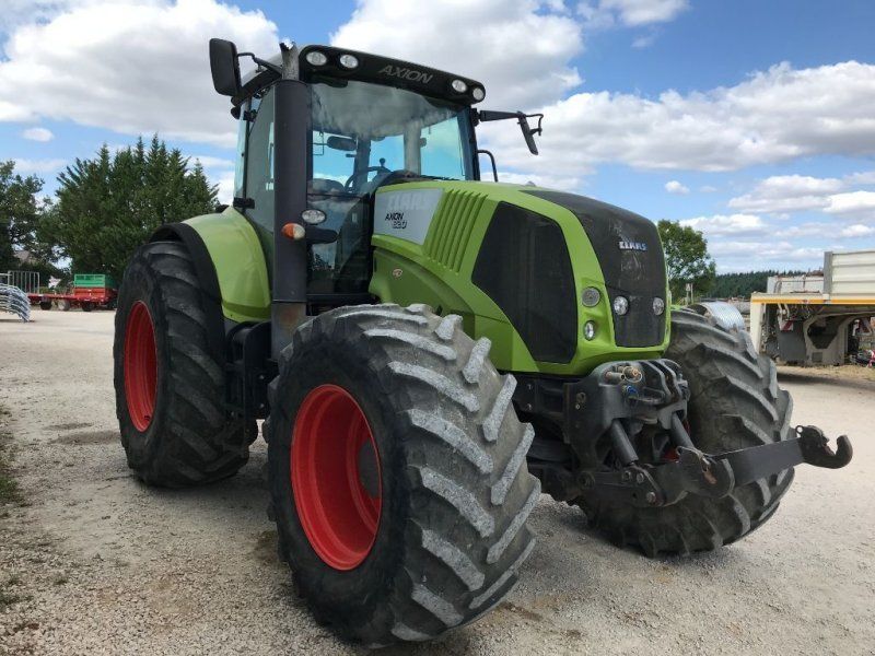Claas AXION 820