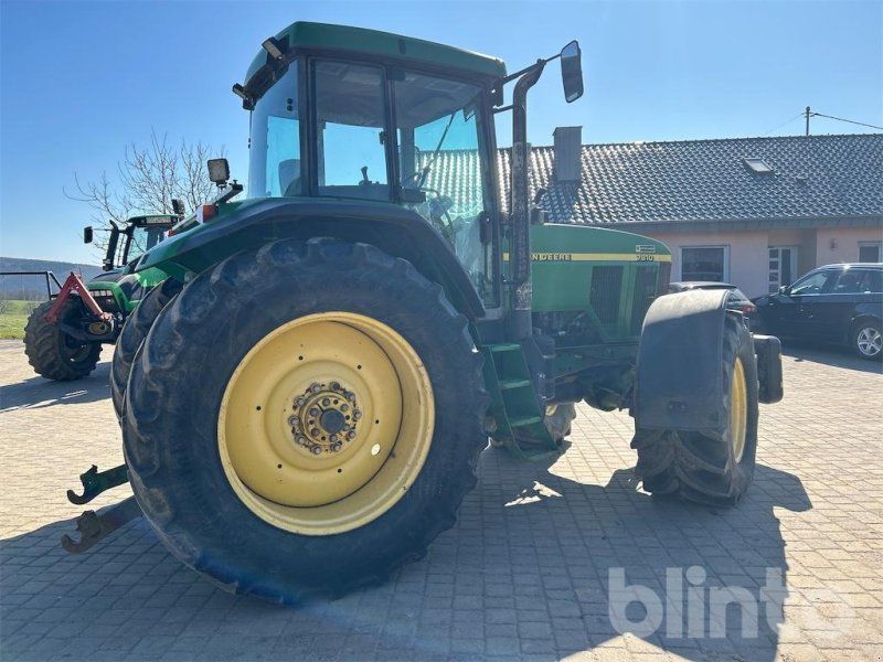 John Deere 7810