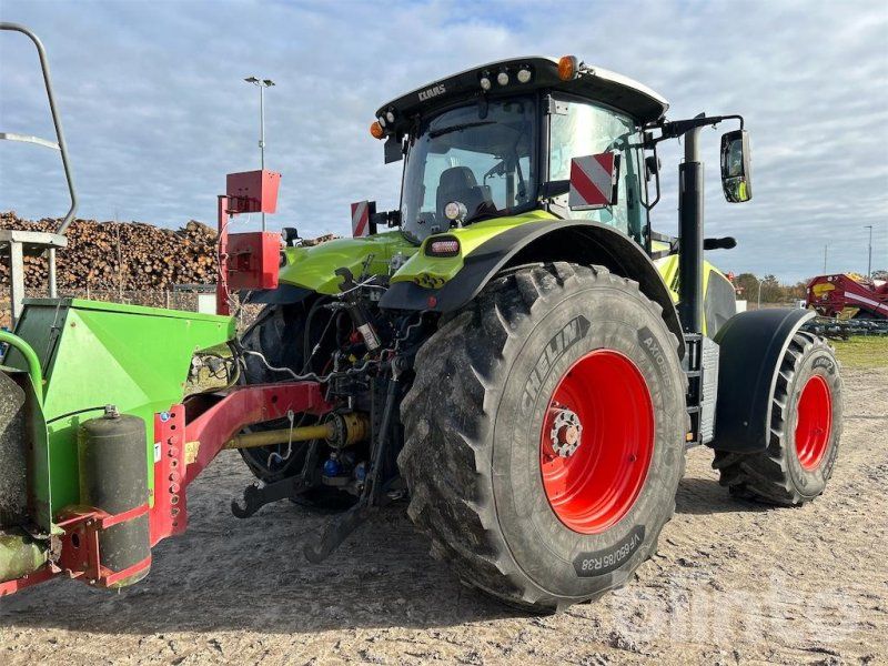 Claas Axion 870
