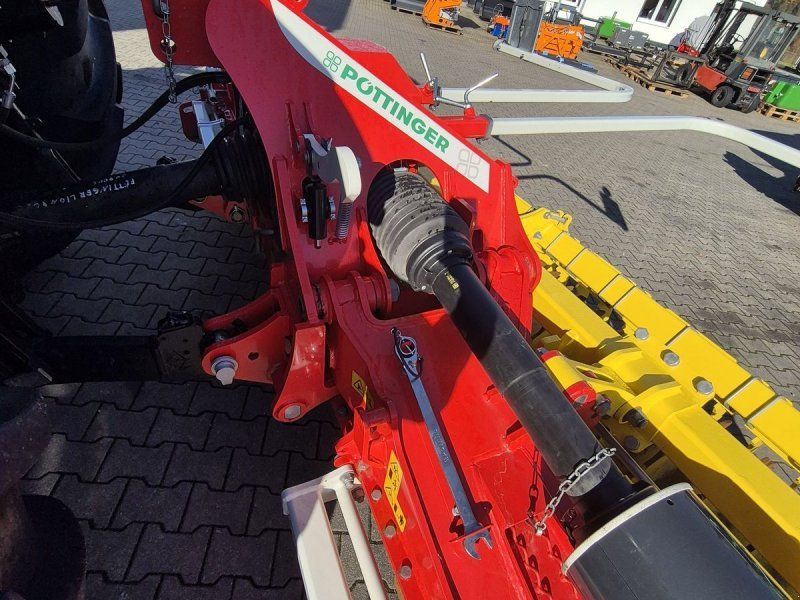 Pöttinger Pöttinger Kreiselge Lion 403 C