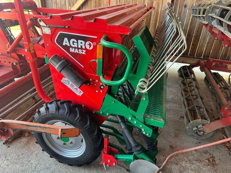 Agro-Masz SR-300