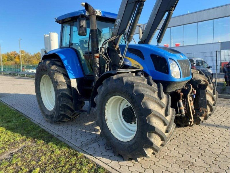 New Holland TVT 195