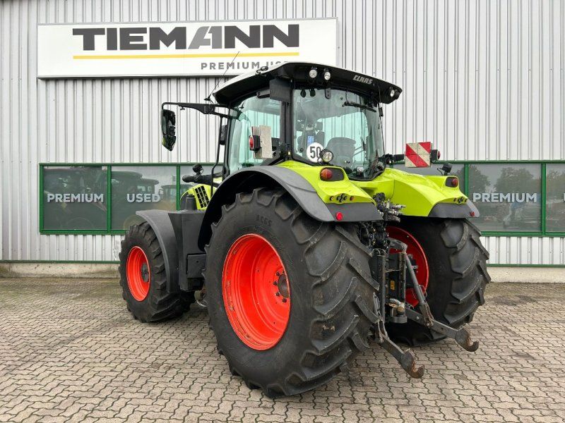 Claas Arion 660