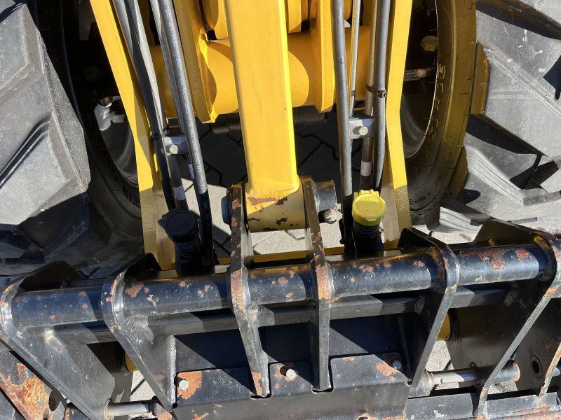 Gehl 340 mit Euroaufnahme hydraulisch