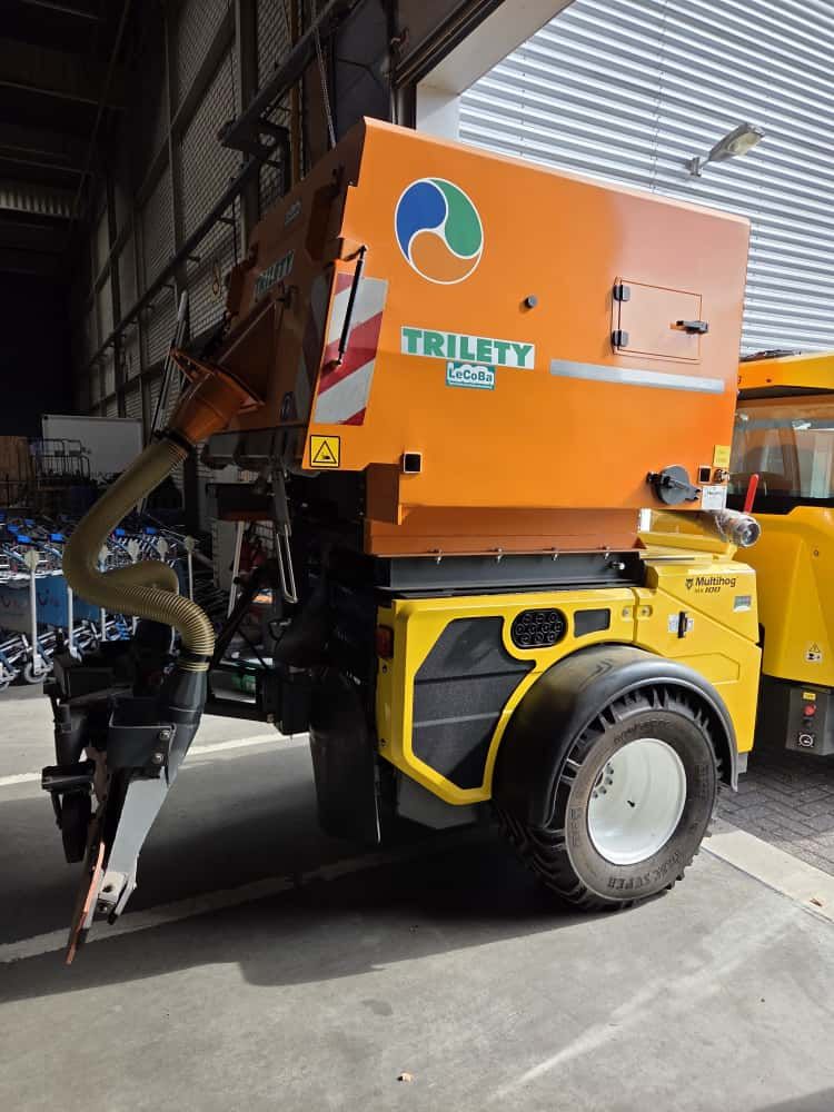 Multihog MX100, incl. hefmast en aanbouwdelen