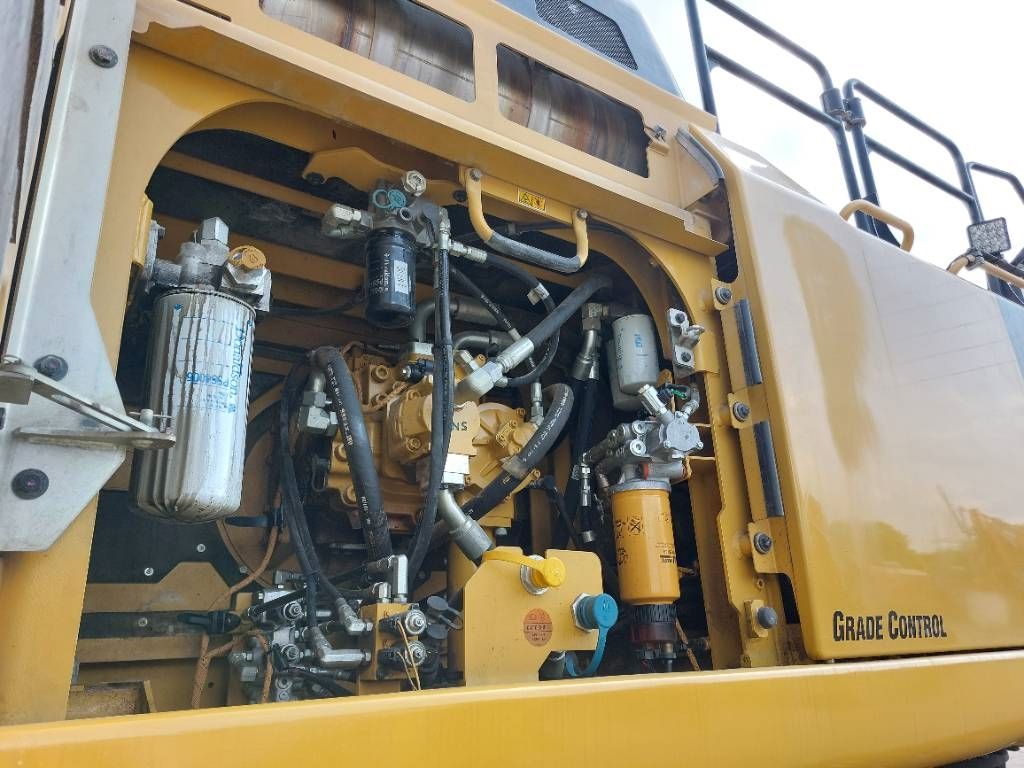 CAT 352 FL XE MHD (17m demolition)