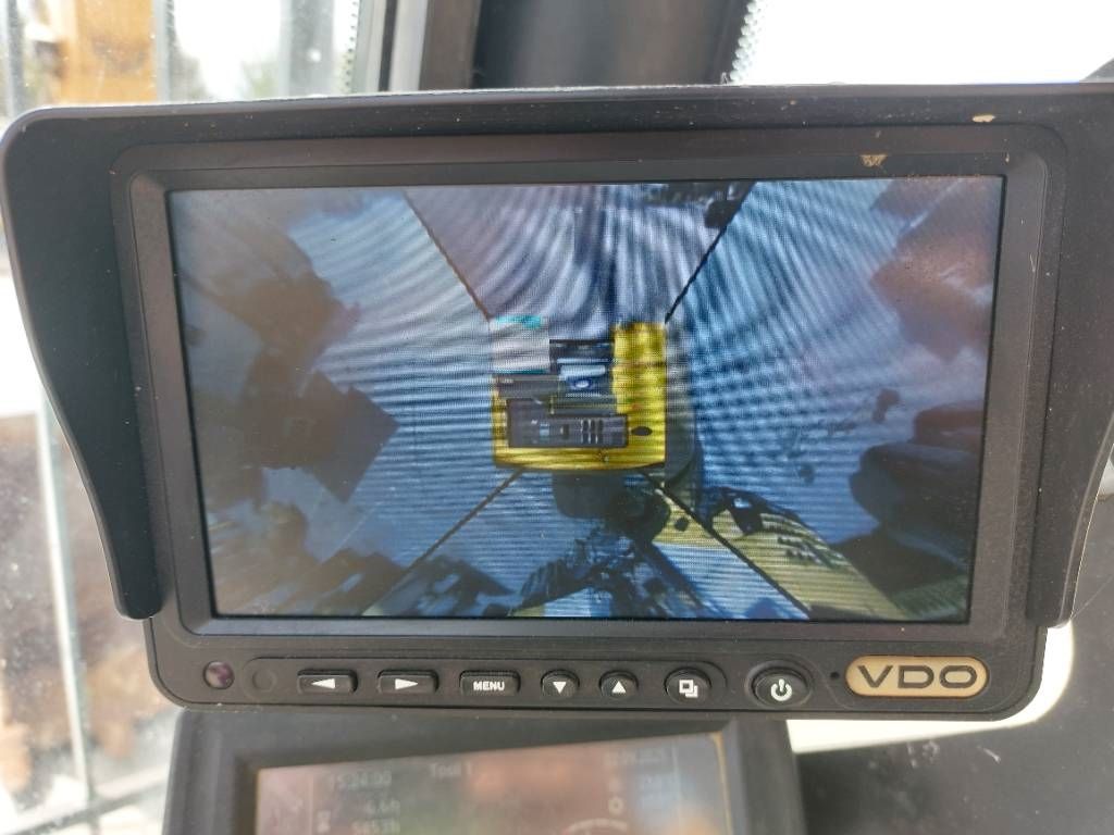 Liebherr R946LC (Lifting Cab)