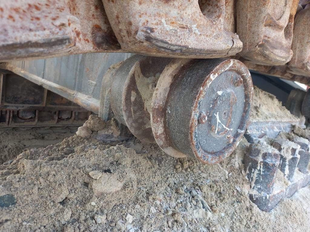 Hitachi EX 1200-6 Longreach 28m (Abu Dhabi)