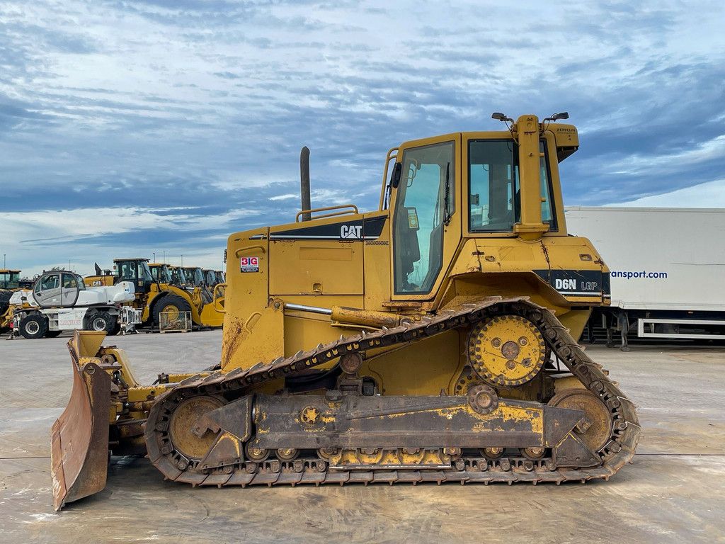Caterpillar D6N LGP