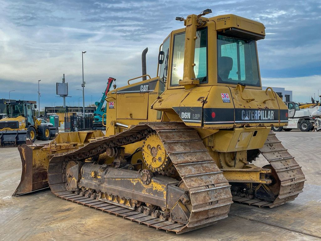 Caterpillar D6N LGP