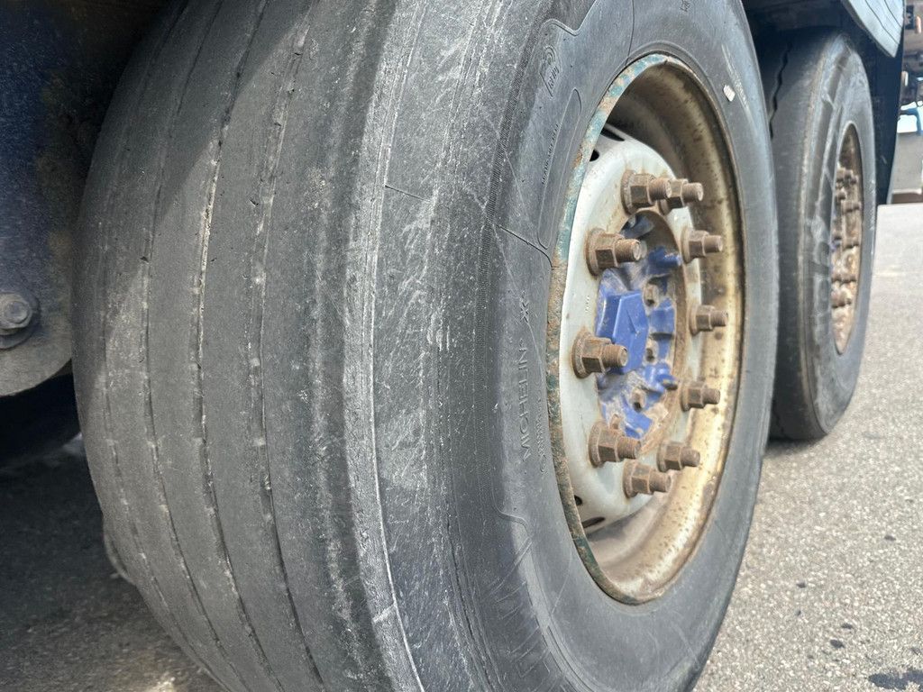 Gray and Adams Meat Hook Thermo King SLXE 400