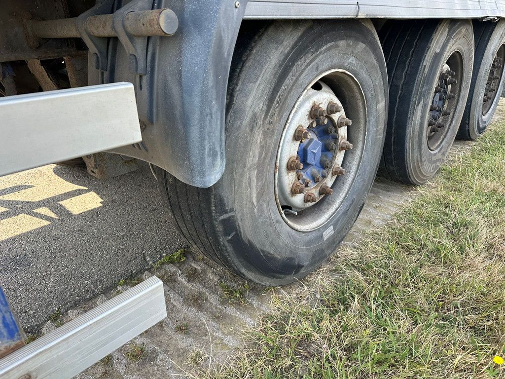 Gray and Adams Meat Hook Thermo King SLXE 400