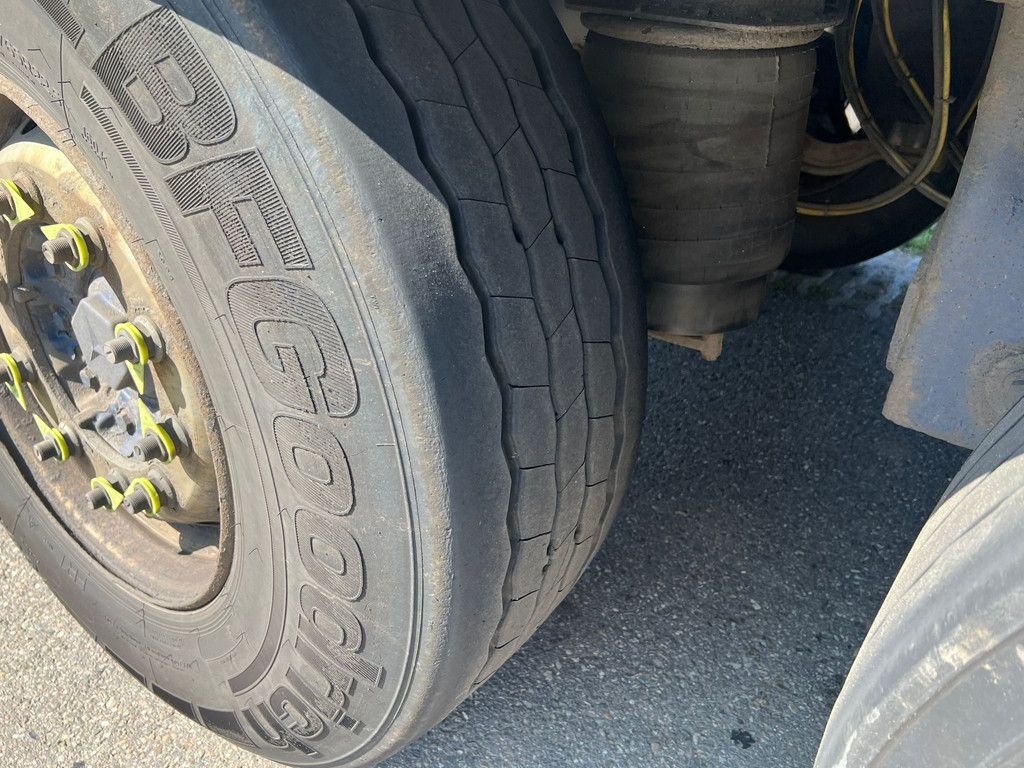 Gray and Adams Meat Hook Thermo King SLXE 400