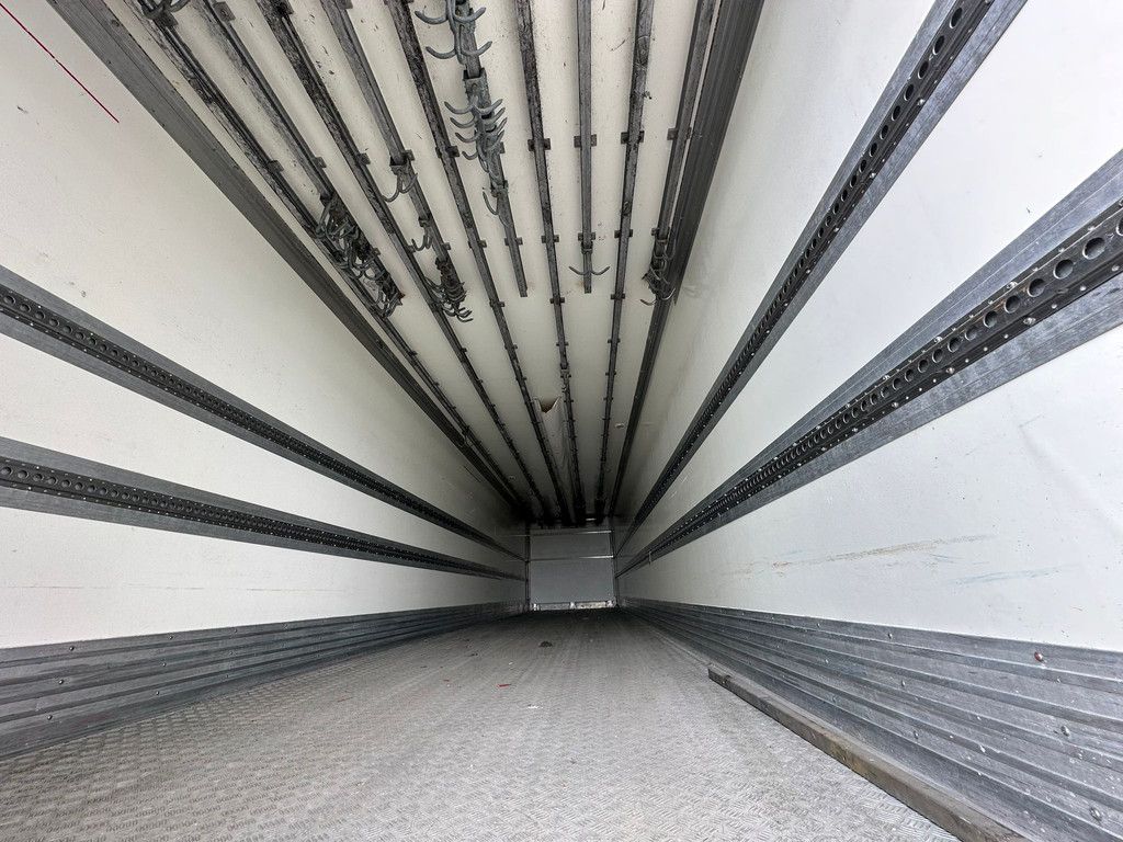 Gray and Adams Meat Hook Thermo King SLXE 400