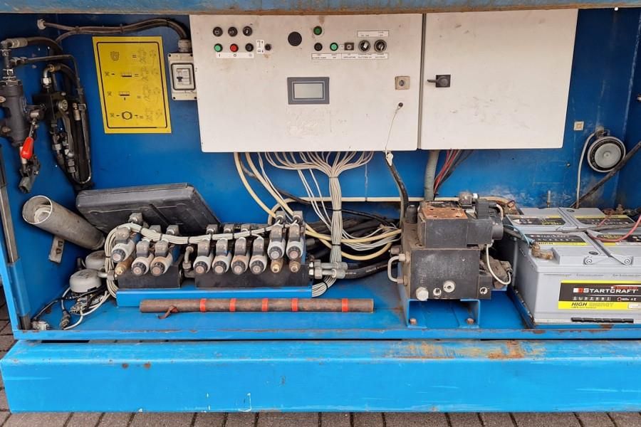 Holland Lift Megastar G320DL30 4WDS/N Diesel, 4x4x4 Drive, 34m