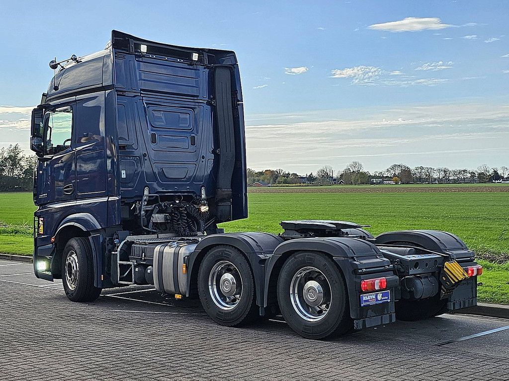 MERCEDES-BENZ ACTROS 2663