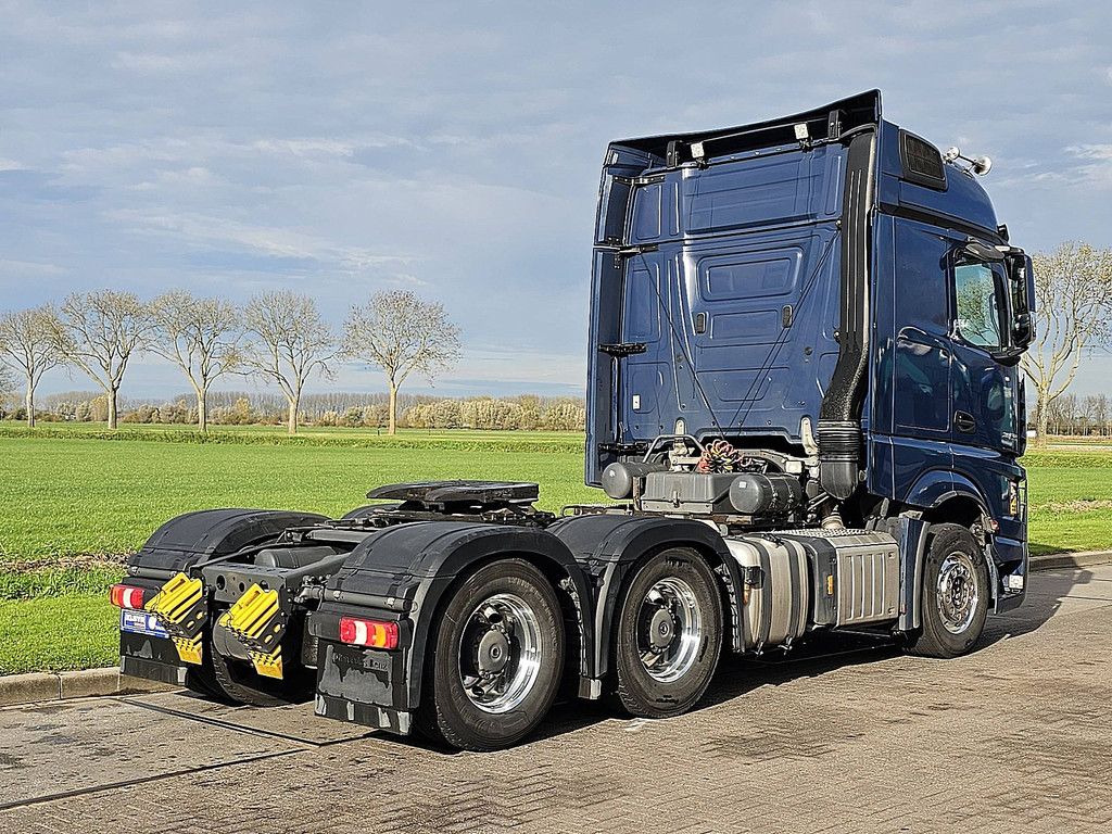 MERCEDES-BENZ ACTROS 2663