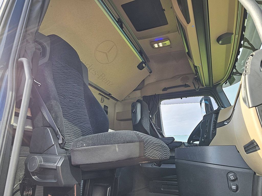 MERCEDES-BENZ ACTROS 2663