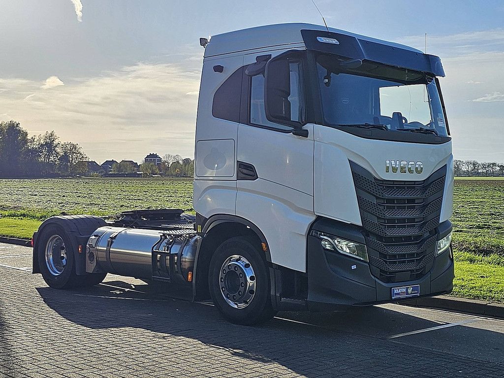 IVECO S-WAY AS440S46 lng gas
