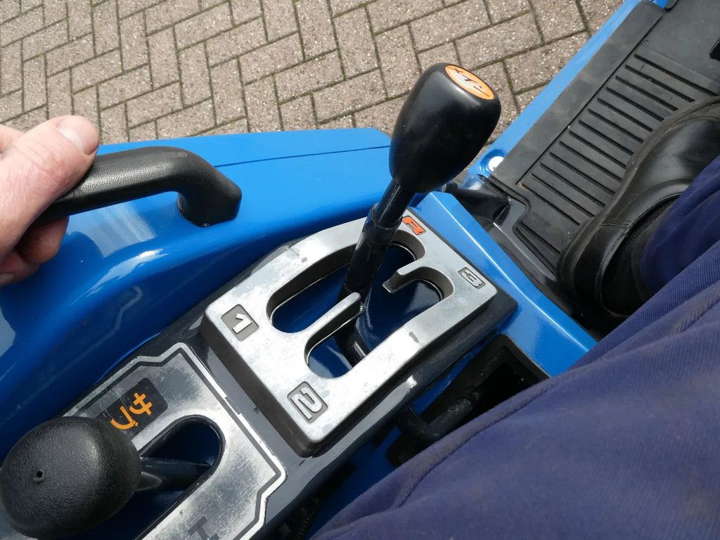 Iseki Landhope TU165 4wd / 1233 Draaiuren / Zijschakeling