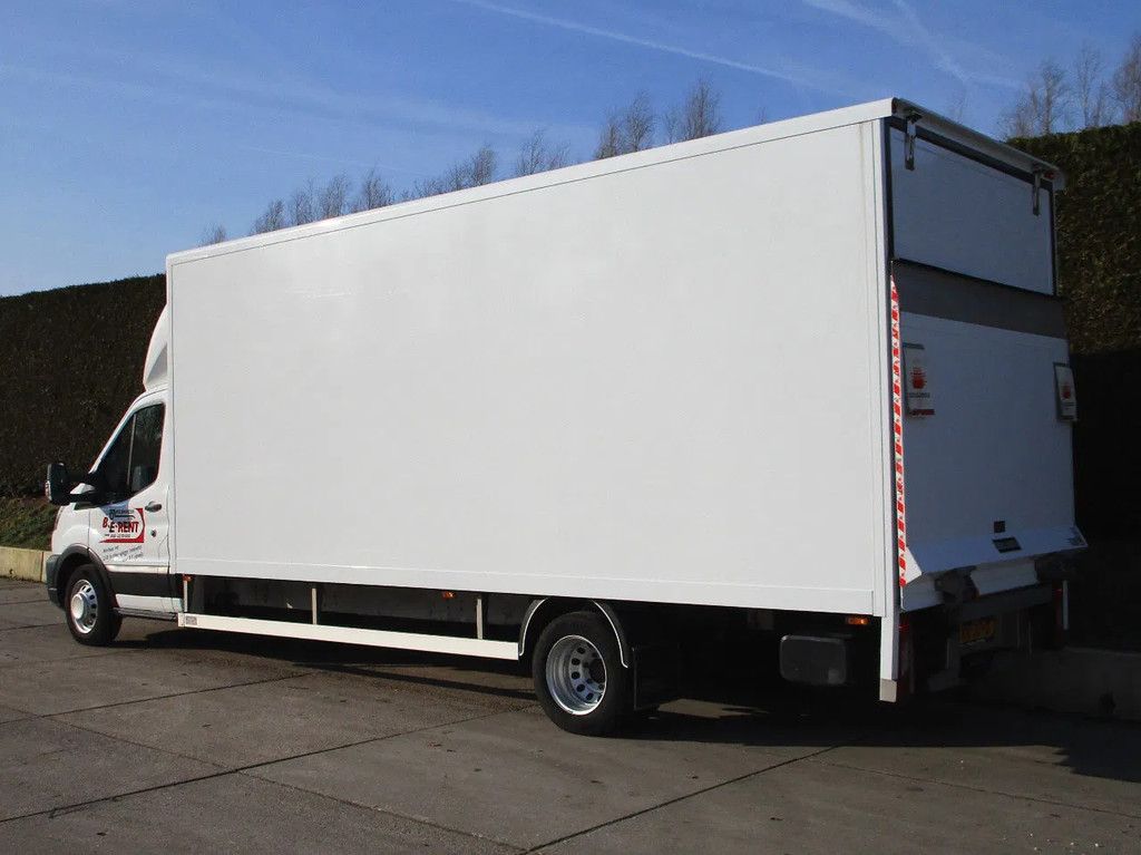 Ford Transit bakwagen 5,8 m.