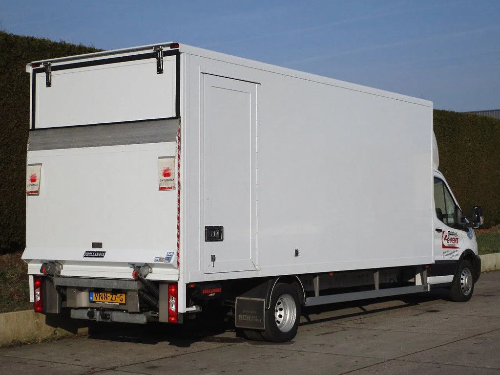 Ford Transit bakwagen 5,8 m.