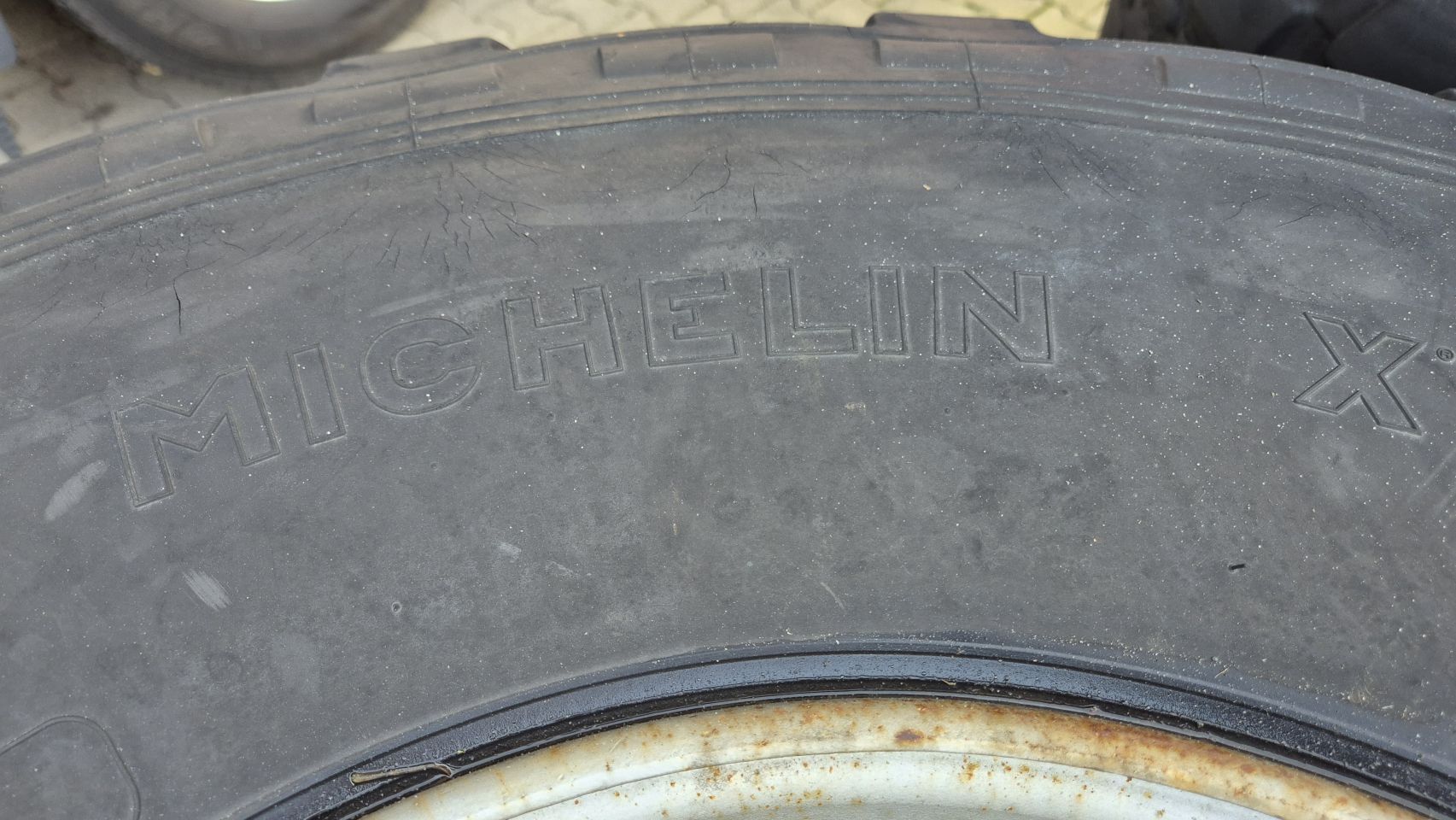Michelin 525/65R20.5 Michelin XS op 10 gaats velg 20.5R20.5