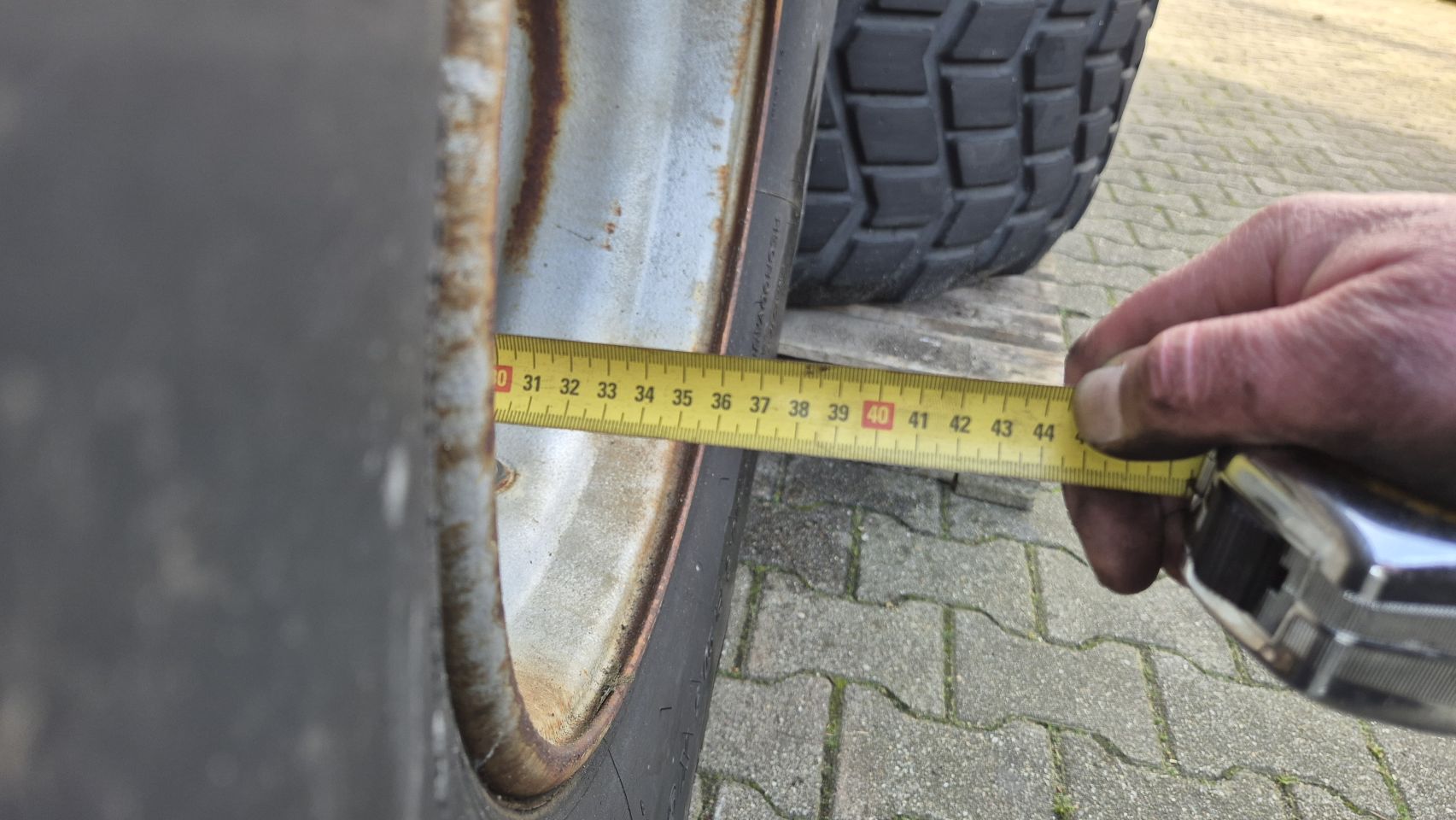 Michelin 525/65R20.5 Michelin XS op 10 gaats velg 20.5R20.5