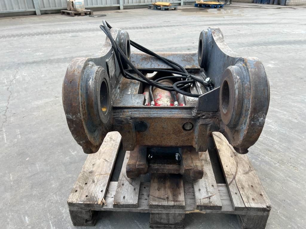 Miller Caterpillar 325 / 329 Geith