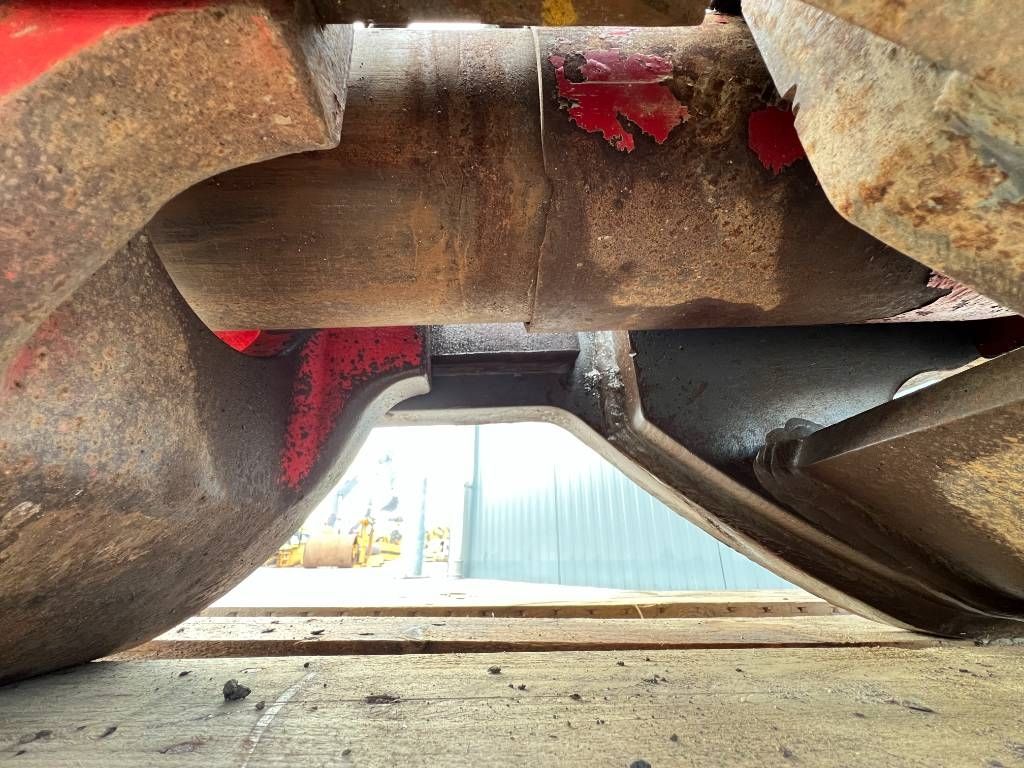 Miller Caterpillar 325 / 329 Geith