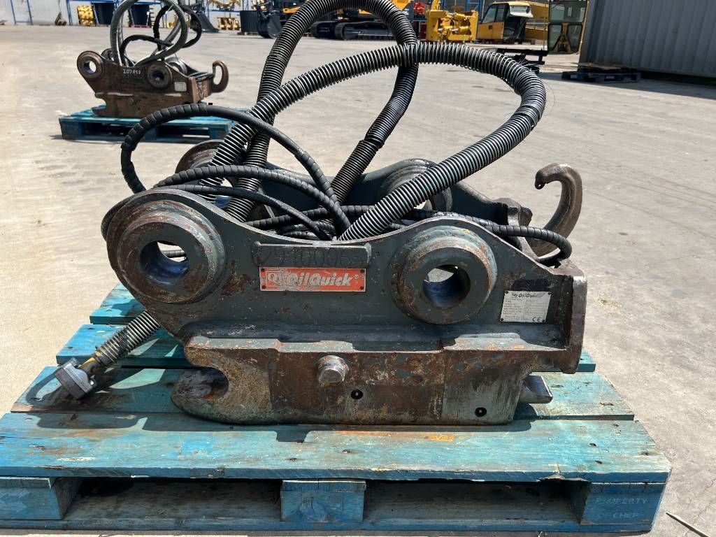 OilQuick OQ70/55 - 323E