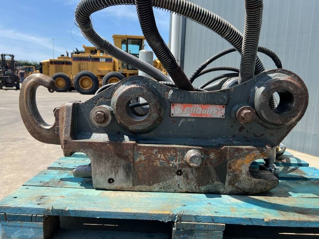 OilQuick OQ70/55 - 323E