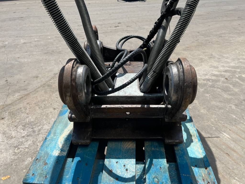 OilQuick OQ70/55 - 323E