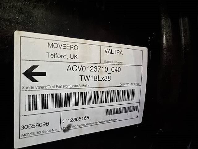 Valtra velgen 18x38 en 15x28 zwart