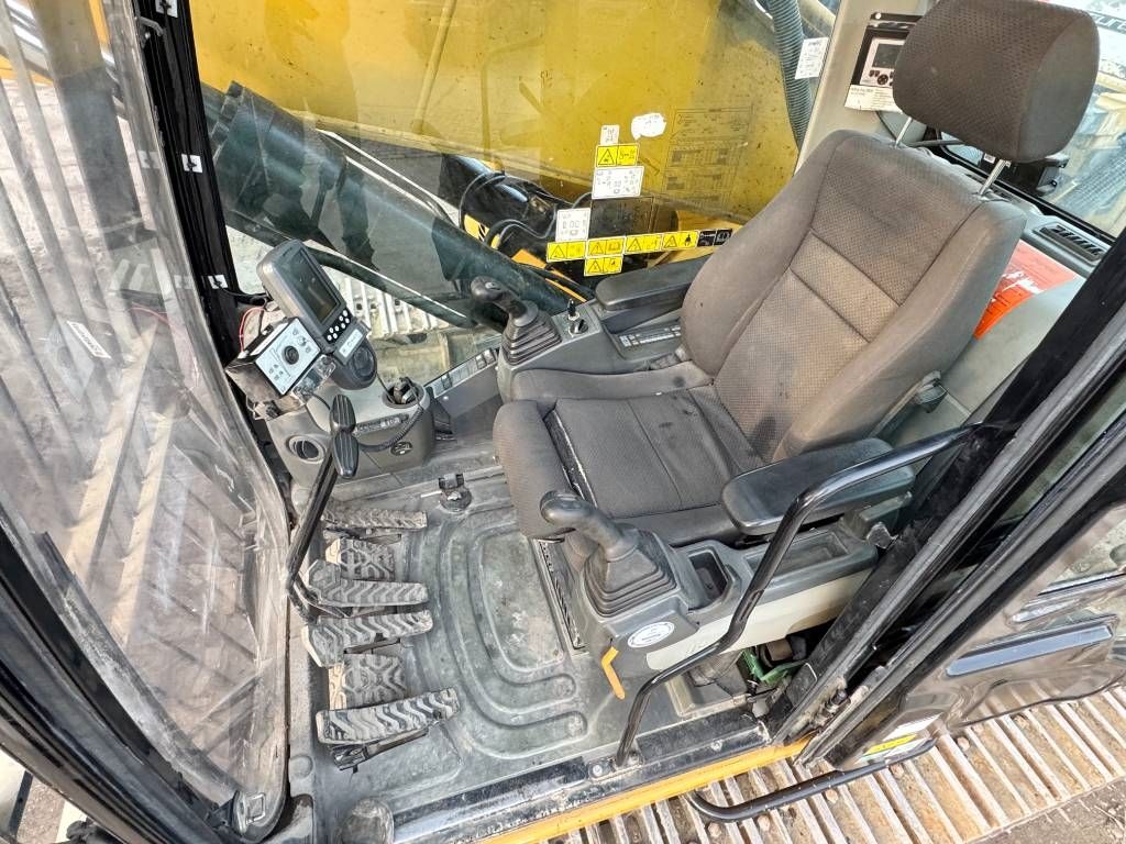 CAT 336D UHD - 21m Demolition + Normal Arm + Bucket