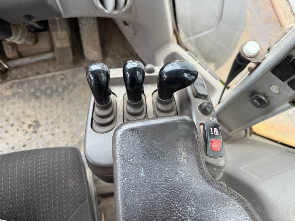 Volvo L120H - 3rd Function / Weight System