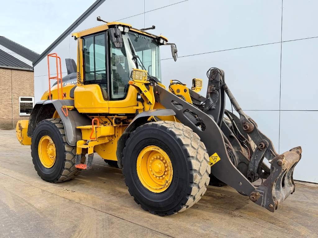 Volvo L90H - 3rd Function / Load Master Weight System
