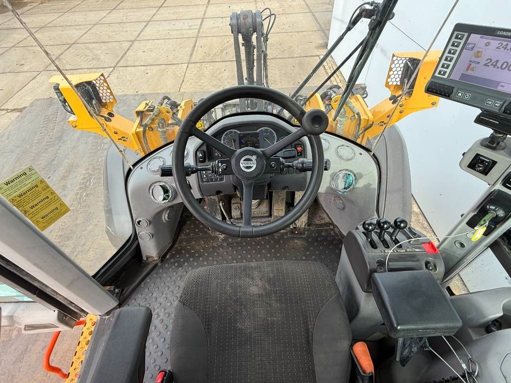 Volvo L90H - 3rd Function / Load Master Weight System