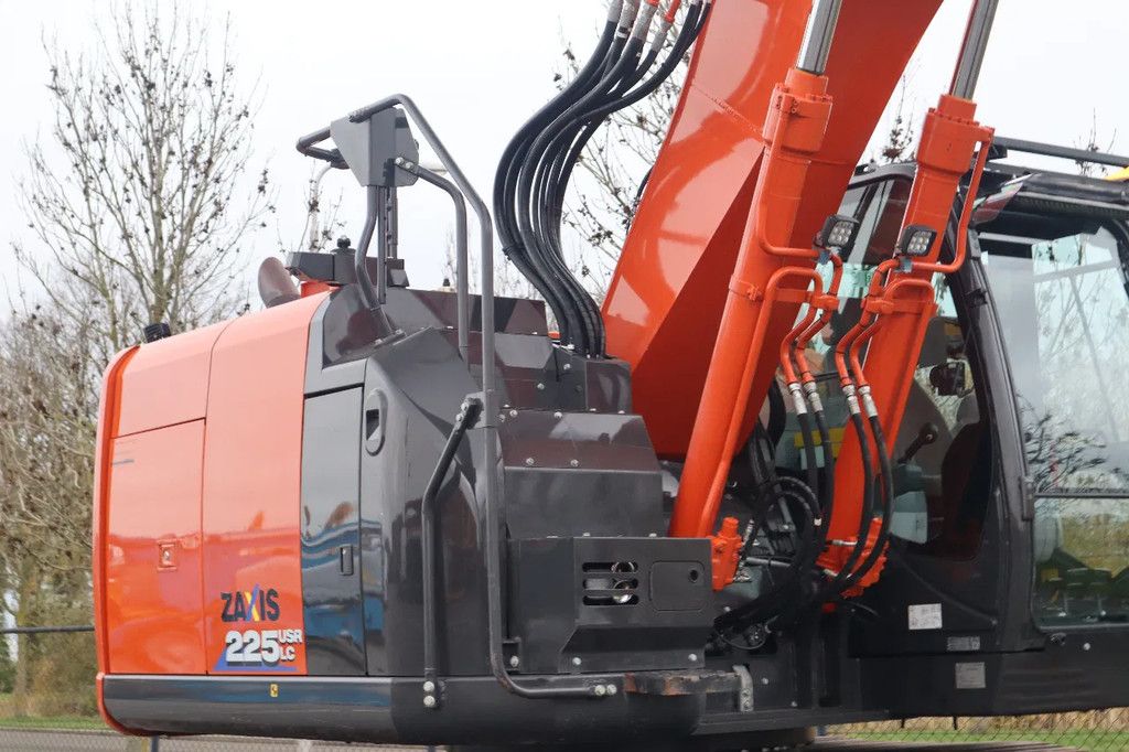 Hitachi ZX225 USRLC-6 | ROTOTILT | 3X BUCKET | TOPCON 3D MC GPS