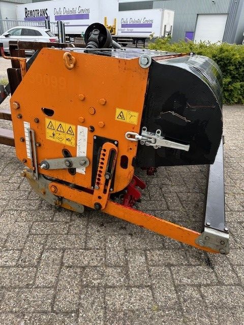 Redexim Verti-drain 2216 beluchter